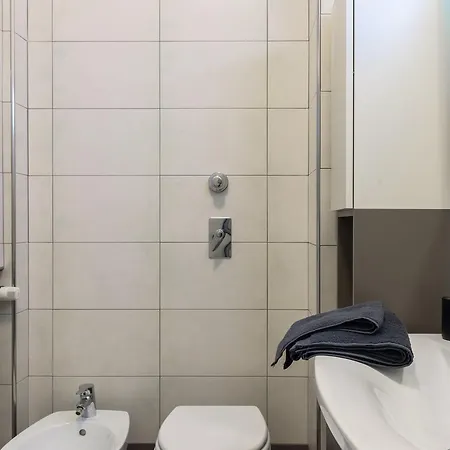 My In Lake View Apartment