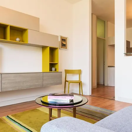 My In Lake View Apartment Como